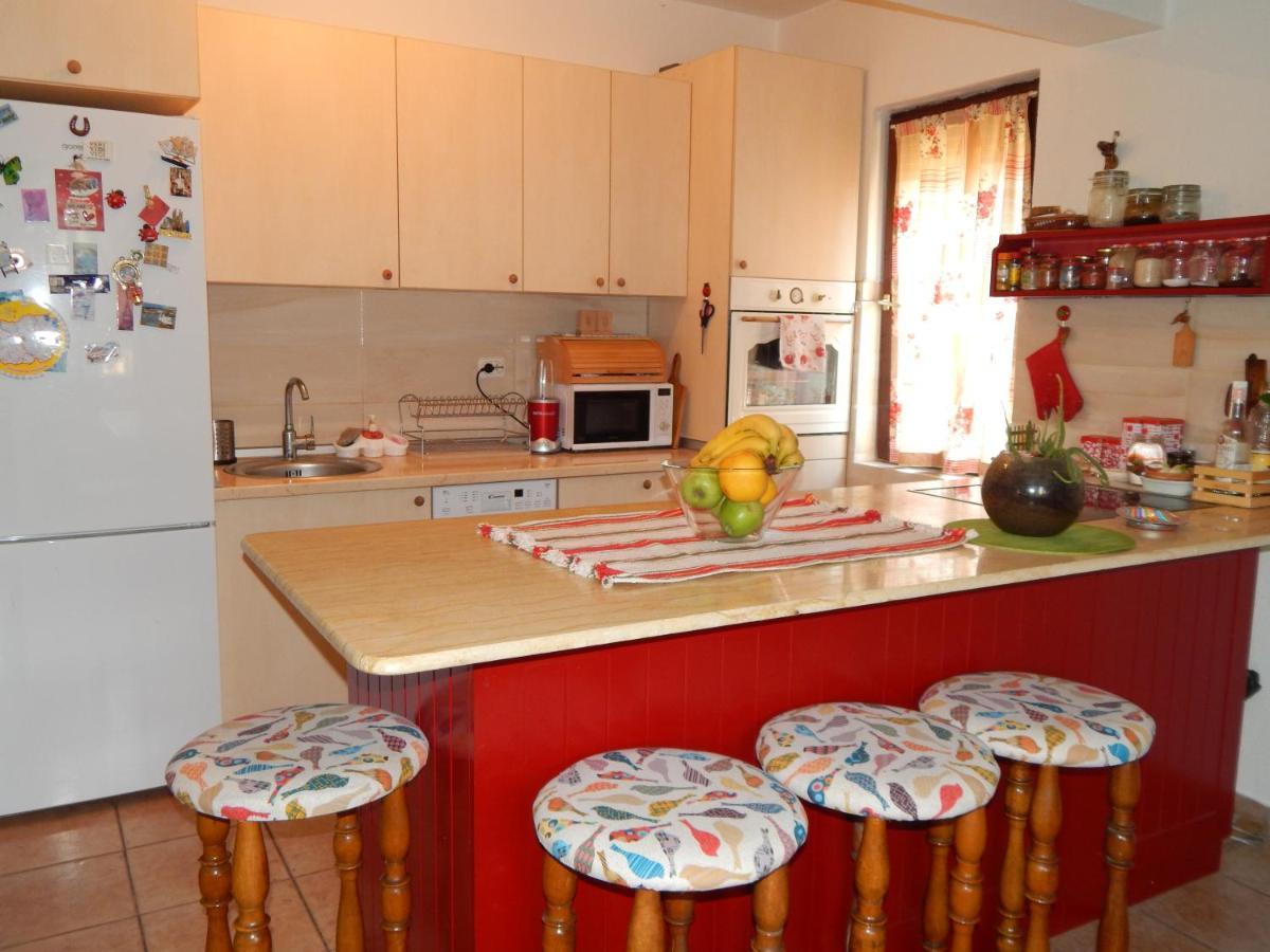 Impeccable Apartment With View In Dolna Matka Skopje Esterno foto